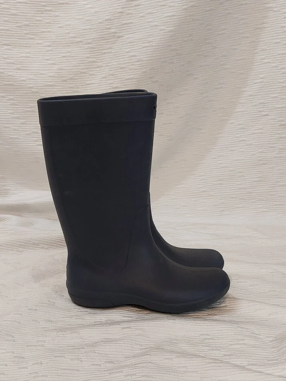 CROCS Women's Black Tall Rain Boots Size 6